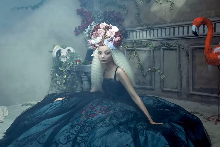 Trước khi tham gia cuộc thi năm nay, Hoàng Oanh đã là một người mẫu được đánh giá cao trong các shoot hình thời trang.