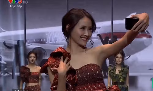 Hoc tro Lan Khue tro thanh quan quan The Face 2017-Hinh-3