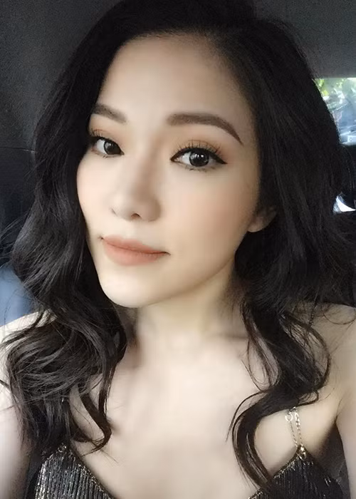 Lý Phương Châu từng có 11 năm gắn bó với Lâm Vinh Hải. Hậu ly hôn, cô lột xác ngoạn mục.