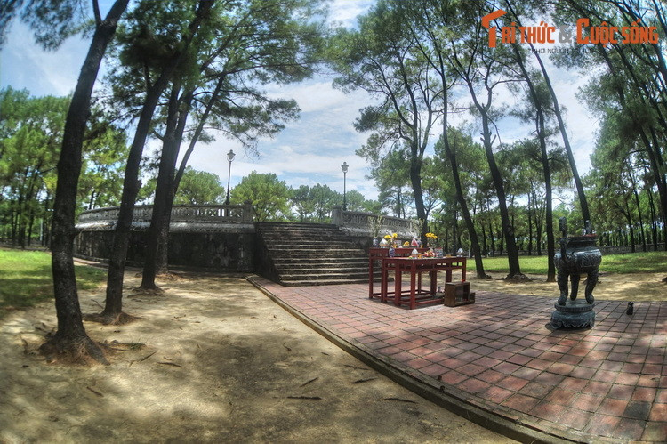 Lễ tế trời đất cuối cùng của triều Nguyễn được cử hành tại đàn Nam Giao vào ngày 23/3/1945, do vua Bảo Đại chủ trì. Cùng với sự cáo chung của chế độ quân chủ sau Cách mạng tháng Tám 1945, lễ tế Giao cũng đồng thời chấm dứt.