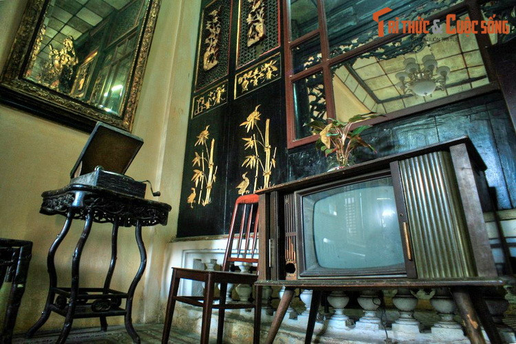 Câu chuyện tình buồn ấy về sau đã được Margueritte kể lại trong tác phẩm của mình - L’Amant (Người tình). Năm 1984, cuốn tiểu thuyết được xuất bản, gây tiếng vang lớn, được dịch ra 43 thứ tiếng trên thế giới và đoạt được giải thưởng Goncourt danh giá nhất của Pháp.