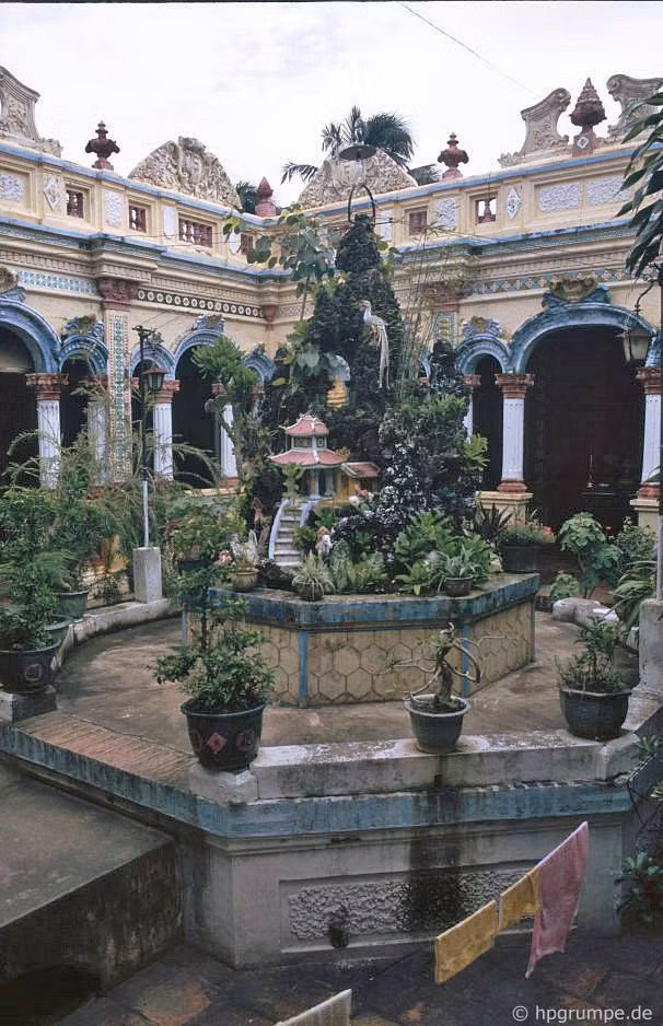 Một góc chùa Vĩnh Tràng.