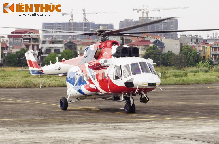 Đây là hai loại trực thăng đời mới, vừa được Russian Helicopter đưa đến Việt Nam để trình diễn sau khi xuất hiện tại Triển lãm hàng không Chu Hải 2018 vừa qua. Ảnh: Trực thăng Mi-171A2.