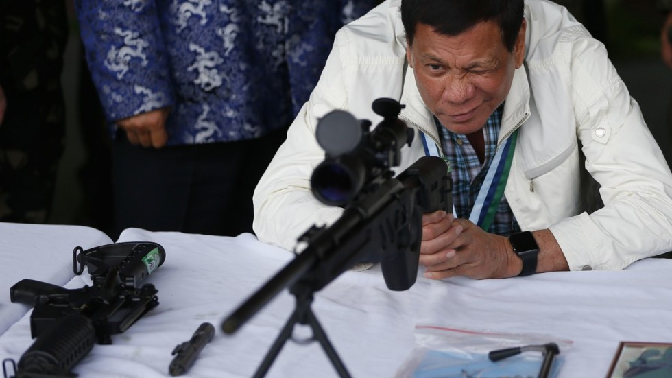 Trong tương lai, rất có thể mối quan hệ giữa hai nước sẽ còn tăng cao hơn nữa và khi đó, các loại vũ khí hạng nặng như xe tăng, thiết giáp, tàu biển, máy bay,... của Trung Quốc rất có thể sẽ thu hút được sự chú ý từ Philippines. Nguồn ảnh: MPICM.