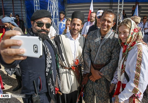 Các đội tuyển nước ngoài đều thi đấu dưới danh nghĩa cá nhân. Ảnh: Fars.