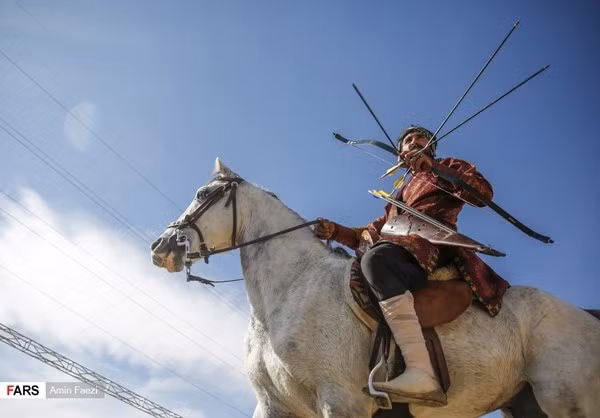 Giải đấu vô địch cưỡi ngựa bắn cung quy tụ tới 50 vận động viên tới từ 19 quốc gia trên thế giới. Ảnh: Fars.