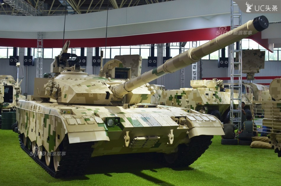 Xe tăng VT5 của Trung Quốc được trang bị một động cơ 1000 sức ngựa cho phép nó di chuyển được với tốc độ 70 km/h và có tầm hoạt động 450 km. Nguồn ảnh: Military.