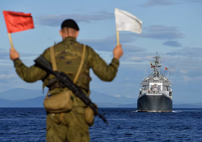 Tàu đổ bộ Đô đốc Nevelsky - một trong những tàu đổ bộ lớn nhất của Hải quân đánh bộ Nga. Nguồn ảnh: TASS.