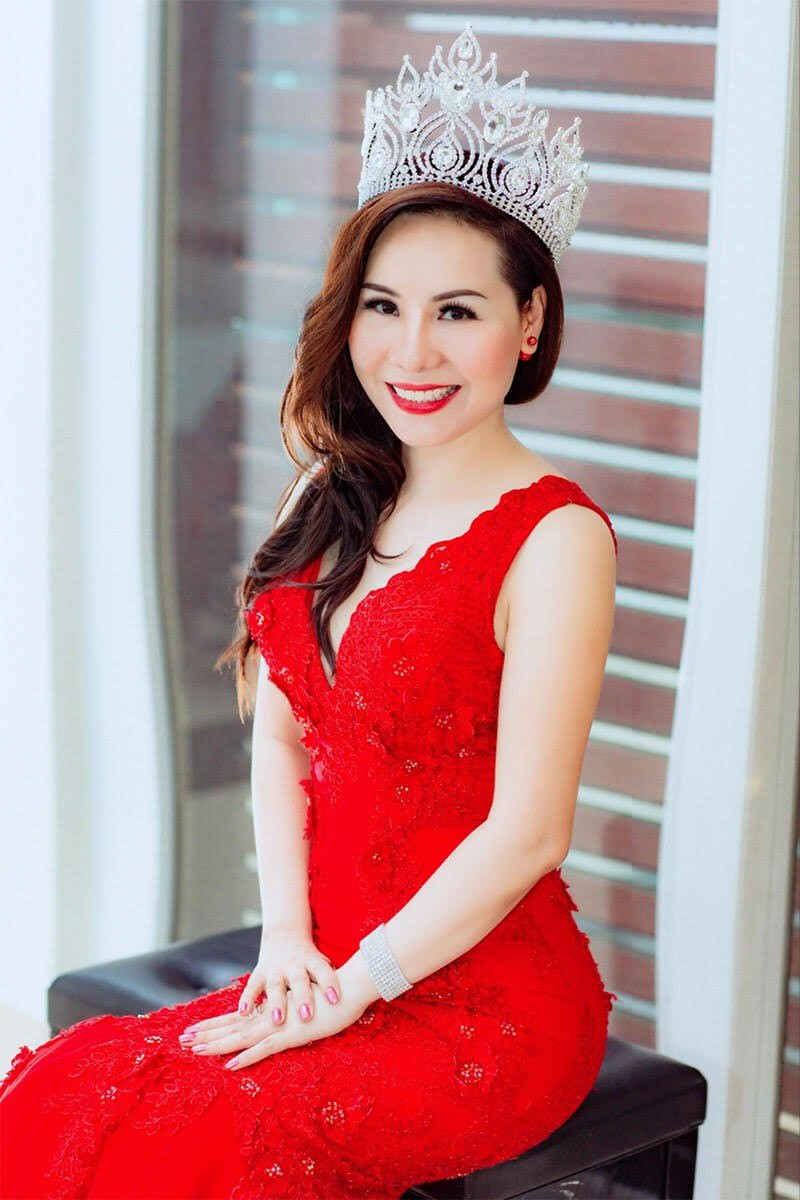 Cô cũng luôn duy trì chế độ tập luyện thường xuyên để giữ gìn vóc dáng.