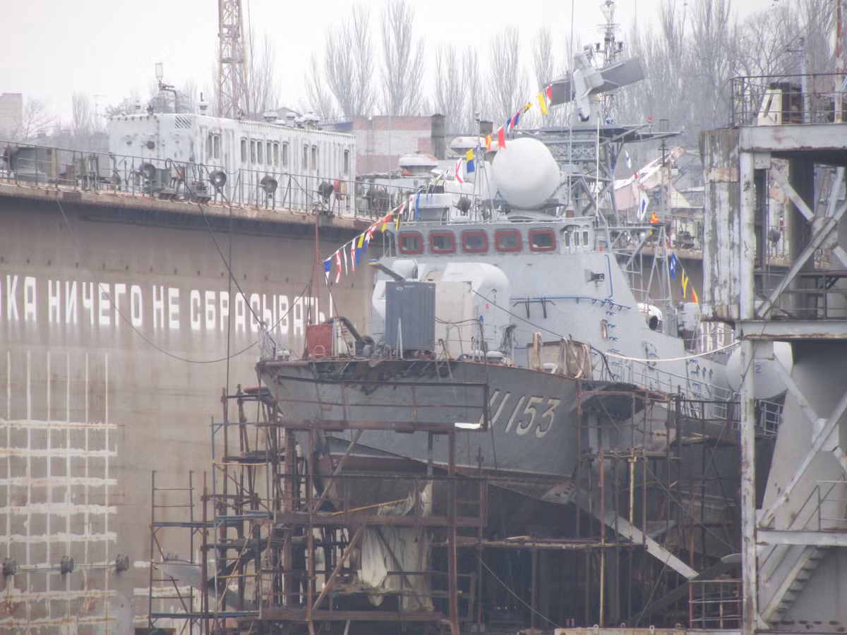 Tuy nhiên phiên bản được Nga xuất khẩu cho nước ngoài bao gồm năm tàu bàn giao cho Ukraine và Gruzia lại được tháo bỏ hệ thống cánh ngầm - nghĩa là nó không còn khả năng di chuyển với tốc độ cực cao như các tàu tên lửa cánh ngầm nguyên bản lớp Matka ban đầu được Liên Xô sản xuất. Nguồn ảnh: Thearchive.