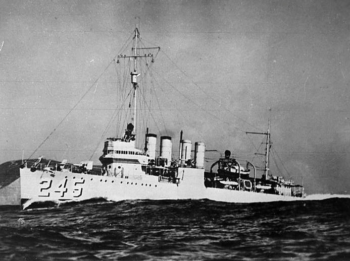 USS Reuben James được Hải quân Mỹ chế tạo từ sau Chiến tranh Thế giới thứ nhất và được coi là một trong những tàu chiến khá lỗi thời của Hải quân Mỹ. Nó được đặt lườn từ ngày 2/4/1919 và được nhập biên chế chỉ chỉ sau một năm rưỡi kể từ ngày đặt lườn. Nguồn ảnh: Warhistoryonline.