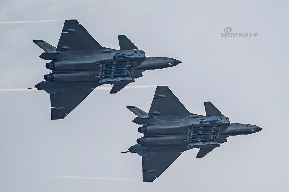 Mặc dù vậy, Bắc Kinh vẫn đặt mục tiêu từ giờ tới năm 2020 hoặc 2021, nước này sẽ có ít nhất 200 chiếc J-20 trong biên chế Không quân để đối đầu với số lượng F-35 mà Mỹ đàng triển khai tới Nhật Bản, Hàn Quốc. Nguồn ảnh: Chengdu.