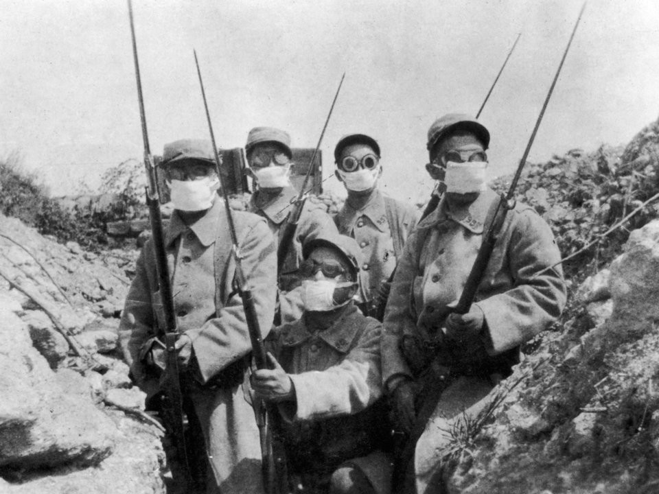 Bằng chứng là tới tận năm 2010 vừa rồi, Đức mới trả hết số tiền bồi thường chiến tranh từ... Chiến tranh Thế giới thứ nhất cho các nước có liên quan. Số tiền Đức phải trả là 60 triệu USD theo tỷ giá năm 1919 kèm lãi trong gần 100 năm quy đổi ra được khoảng 100.000 tấn vàng. Nguồn ảnh: BI.