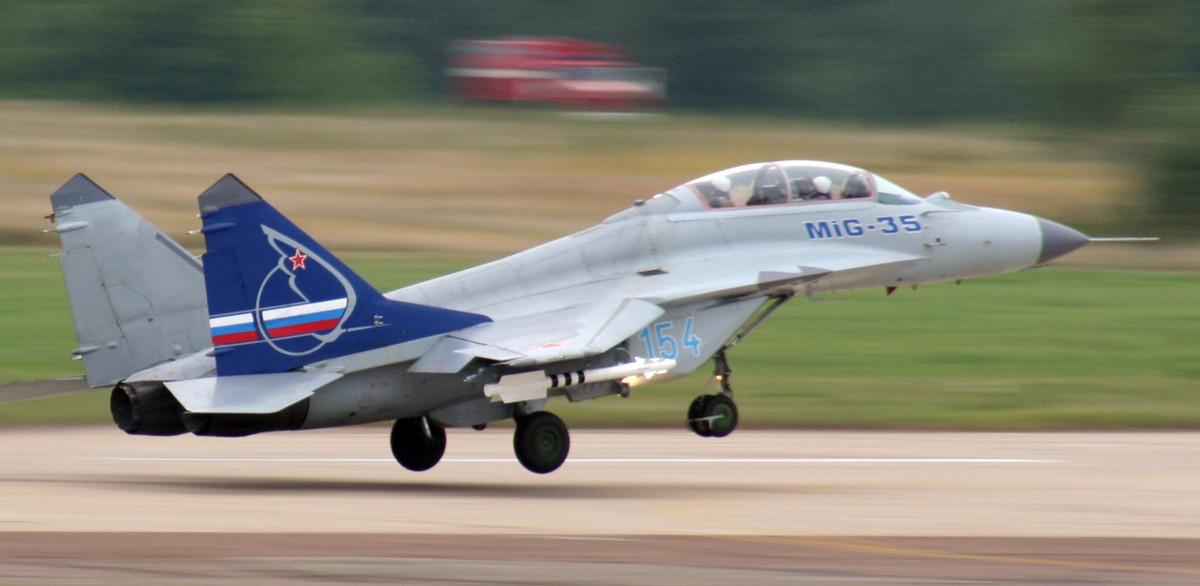 Hệ thống radar quét mảng chủ động sẽ cho phép chiến đấu cơ mở rộng khả năng kiểm soát và theo dõi mục tiêu khi hoạt động trên không. Nguồn ảnh: Tube.