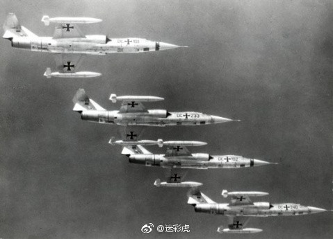 Dù vậy phải tới năm 1965, Quân đội Tây Đức mới đào tạo đủ được 12 sư đoàn - chạm trần số lượng sư đoàn tối đa mà Đồng minh cho phép Đức được sở hữu. Nguồn ảnh: Mishan.