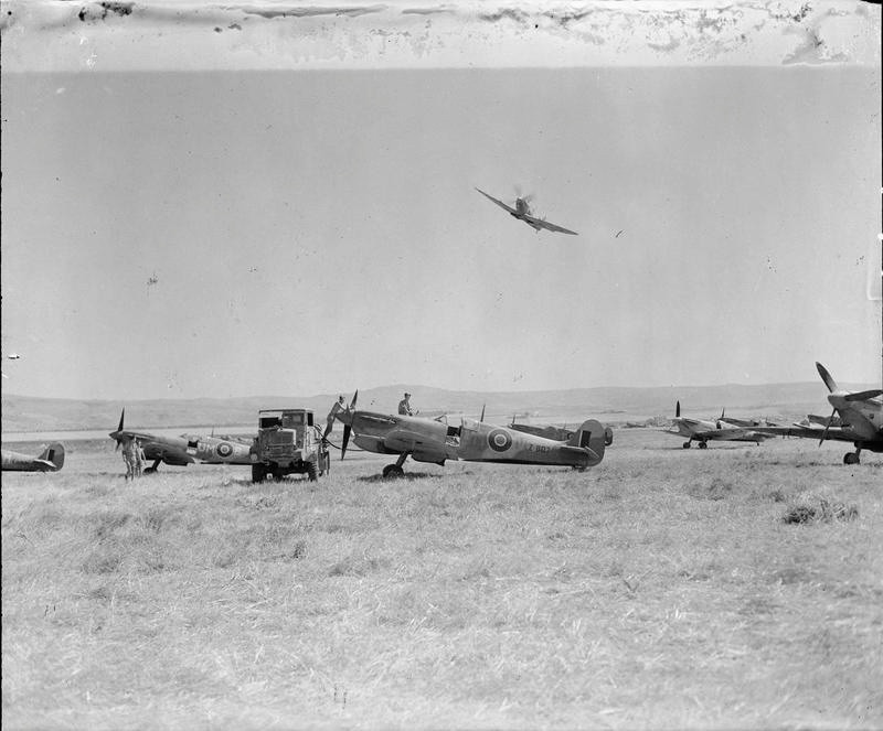 Kiểu thiết kế mang tính thời thượng cả về mặt thẩm mỹ lẫn hiệu suất bay này khiến các phi công ưa thích chiến đấu cơ Spitfire hơn cả so với nhiều loại máy bay tiêm kích khác trong Chiến tranh Thế giới thứ hai. Nguồn ảnh: Thearchive.