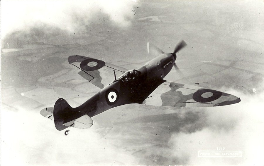 Đây được coi là tiêm kích thành công nhất trong Chiến tranh Thế giới thứ hai vì hai lý do. Thứ nhất, Spitfire là loại tiêm kích hiếm hoi được nhiều quốc gia trên thế giới tiếp tục sử dụng tới tận năm 1950 - thay vì bị cho về hưu ngay sau Chiến tranh Thế giới thứ hai. Nguồn ảnh: Thearchive.