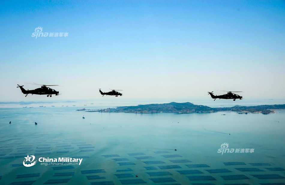 Trực thăng vũ trang Z-10 của Trung Quốc có phi hành đoàn 2 người, trọng lượng rỗng 5,1 tấn và trọng lượng cất cánh tối đa 7 tấn. Trực thăng được trang bị 2 động cơ WZ-9 cung cấp công suất tổng cộng 2700 mã lực. Nguồn ảnh: Chinamilitary.