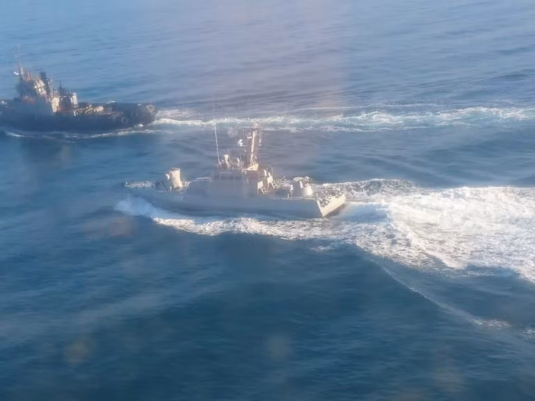 Trước đó, Nga đã tuyên bố chủ quyền với vùng biển ngoài khơi đảo Crimea sau khi nhập bán đảo này vào lãnh thổ Nga từ năm 2014. Tuy nhiên Ukraine chưa bao giờ công nhận điều này và vẫn coi Crime là một phần lãnh thổ không thể tách rời của Ukraine. Nguồn ảnh: Defence.