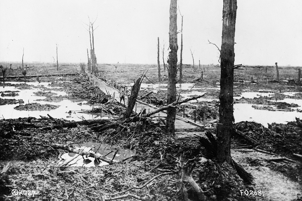 Một bãi chiến trường ở mặt trận Bỉ sau khi Chiến tranh Thế giới thứ nhất kết thúc. Nguồn ảnh: TA.