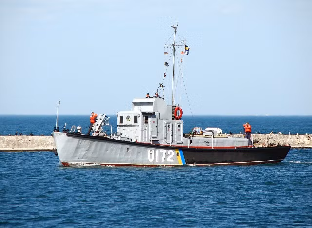 Có số lượng đông thứ hai trong biên chế hải quân Ukraine là các tàu tuần tra được đóng theo lớp Yaroslavets với số lượng 4 tàu. Tuy nhiên các tàu này cũng chỉ có gián nước 37 tấn và được ra đời từ đầu thập niên 70 của thế kỷ trước. Nguồn ảnh: Navalsorce.