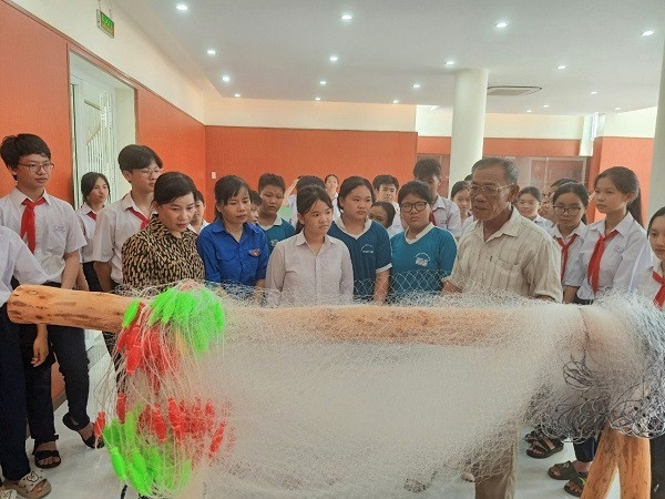 Nhà truyền thống nghề cá Phước Hải – phát huy và bảo tồn văn hóa biển - Hình 2 Nha truyen thong nghe ca Phuoc Hai – phat huy va bao ton van hoa bien-Hinh-2