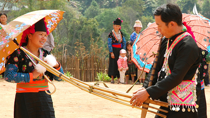 Chợ tình se duyên ở Mộc Châu, Sơn La: Phiên chợ tình được tổ chức từ ngày 31/08 - 02/09 hàng năm.