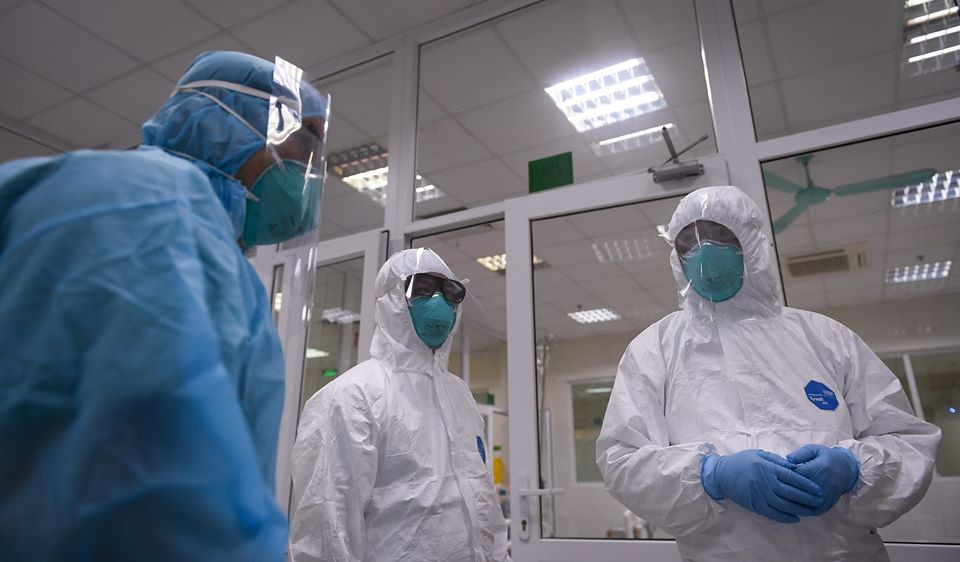 Ban tin COVID-19 sang 23/7: Them 3.898 ca mac moi