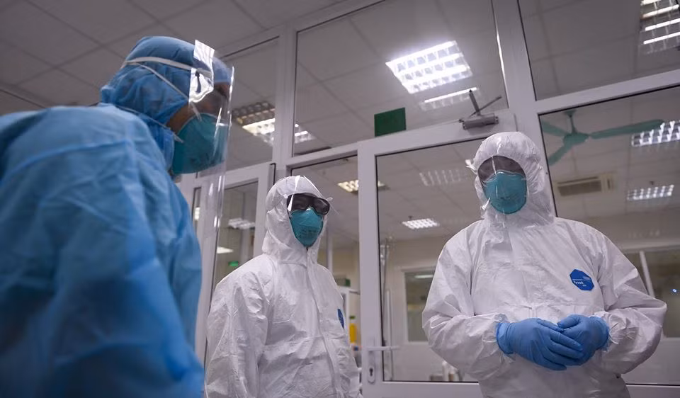 Ban tin COVID-19 sang 23/7: Them 3.898 ca mac moi