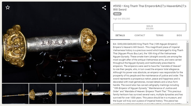 Những nghi ngờ này dựa trên các dòng chữ ghi trên thanh bảo kiếm. Theo đó, các dòng chữ Hán được khắc trên cổ vật này gồm "Vương Quyền Thành Thái", "Bảo Kiếm An Dân", "Thập nhất niên trọng xuân chi cát, công bộ phụng giám chú".