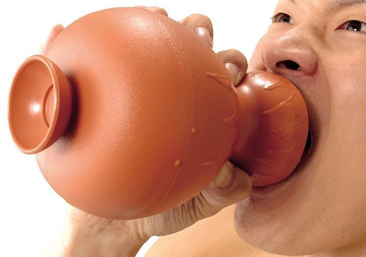 Thiết bị giải tỏa căng thẳng: Đối với bất kỳ ai thường xuyên nổi cơn tam bàn thì bình hét là thiết bị hoàn hảo giúp bạn giải tỏa căng thẳng. Thiết bị có thể làm ngăn chặn những tiếng la hét lớn nhất.