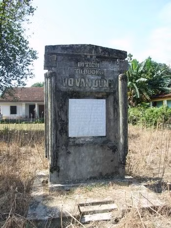 Sau này hài cốt của ông được đưa về quê an táng ở Phú Mỹ, Tây Phú, Tây Sơn, Bình Định.