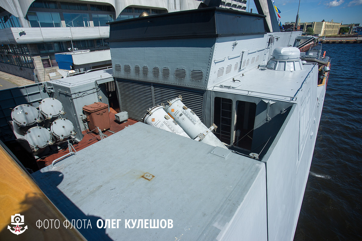 Tàu hộ vệ Đề án 20380 trang bị 8 tên lửa hành trình chống hạm Kh-35 Uran có tầm bắn khoảng 130km và có thể lên tới 260km với phiên bản Kh-35U. Nguồn ảnh: BMPD