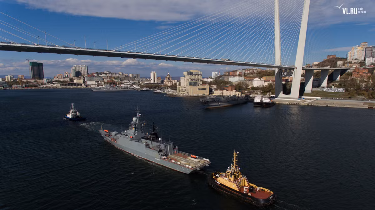 Gromkiy được xem là sự bổ sung cực kỳ quý giá dành cho Hạm đội Thái Bình Dương vốn phải đặc trách vùng biển rộng lớn nhưng lại thiếu vắng đội tàu mặt nước hiện đại, đông đảo, hùng mạnh. Nguồn ảnh: BMPD