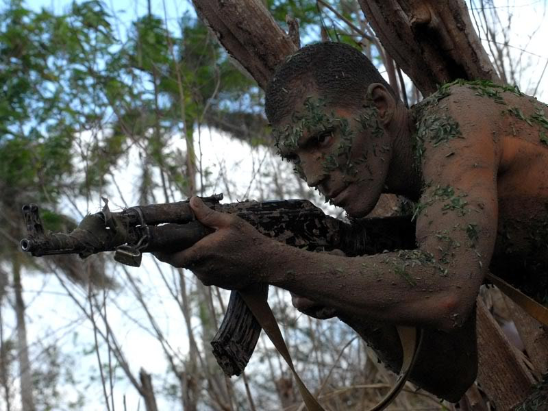 Thế nhưng, tình hình bắt đầu xấu đi sau khi Liên Xô tan rã, đất nước Cuba đứng trước muôn vàn khó khăn trước lệnh cấm vận của Washington kéo dài hàng chục năm. Kho vũ khí vì thế cũng bị giảm sút chất lượng, không ít khí tài hiện đại buộc phải ngừng hoạt động cất kho… Nguồn ảnh: worldmilitaryintel