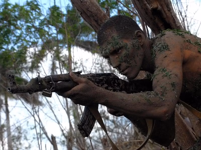 Thế nhưng, tình hình bắt đầu xấu đi sau khi Liên Xô tan rã, đất nước Cuba đứng trước muôn vàn khó khăn trước lệnh cấm vận của Washington kéo dài hàng chục năm. Kho vũ khí vì thế cũng bị giảm sút chất lượng, không ít khí tài hiện đại buộc phải ngừng hoạt động cất kho… Nguồn ảnh: worldmilitaryintel