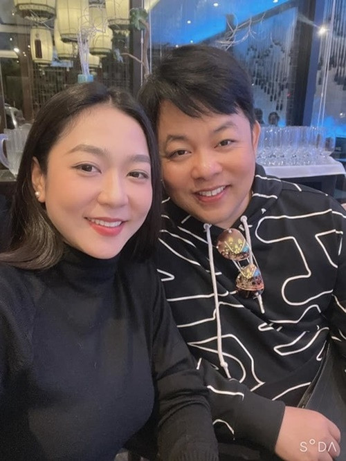 Quản lý của Hà Thanh Xuân - Quang Lê chia sẻ trên Znews: “Có lẽ cộng đồng mạng đã lấy hình ảnh hai nghệ sĩ đi ăn, đi chơi cùng nhau để viết bài. Tuy nhiên, họ chỉ là đồng nghiệp, anh em thân thiết”.