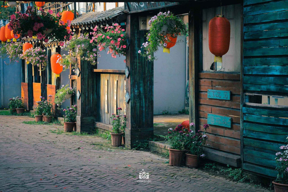 Các tiểu cảnh phục vụ du khách check-in. Ảnh: Vương Lộc