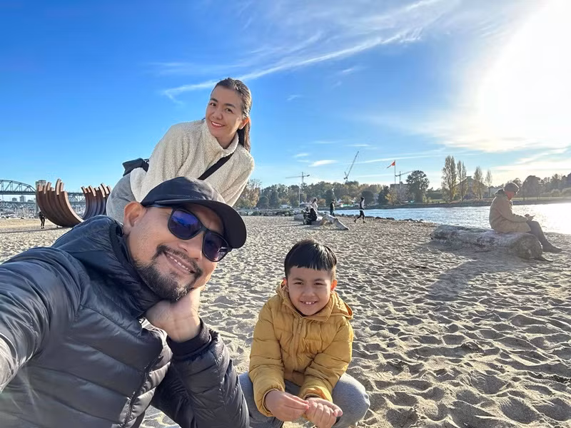 Cuoc song binh yen cua Ai Chau - Huynh Dong o Canada