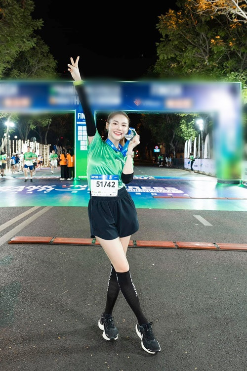 Nhã Phương tham gia nhiều giải chạy bộ. Ảnh: FBNV.