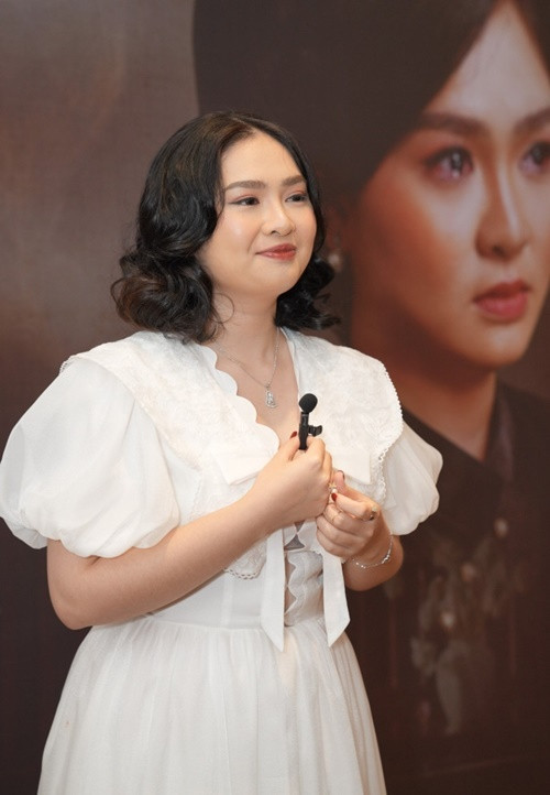 Nữ ca sĩ đặt mục tiêu sẽ tiếp tục phát hành sản phẩm âm nhạc trong thời gian tới. Ảnh: Vietnamnet.