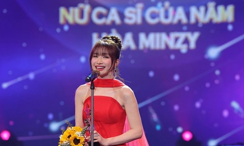 Hoa Minzy doat giai, Phuong My Chi trang tay o Cong hien 2024