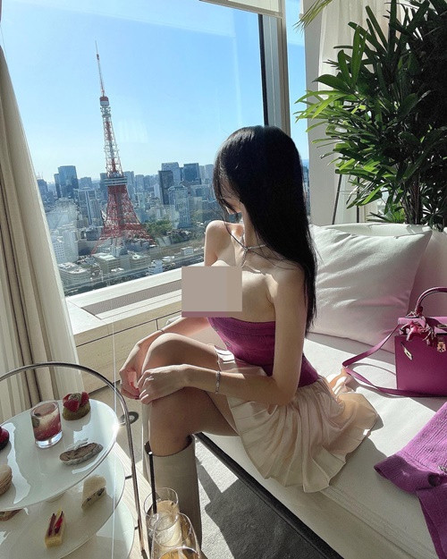 Hot girl người Hàn Quốc thường xuyên mặc hở bạo.