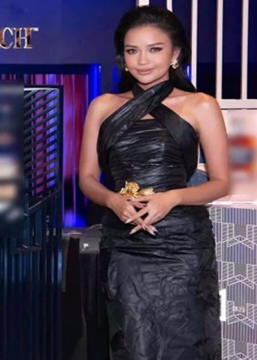 Sau Hoa hậu Thế giới 2022, rộ tin đồn Ngọc Châu "dao kéo" vì khuôn mặt của cô sưng một cách bất thường. Ảnh: Vietnamnet.