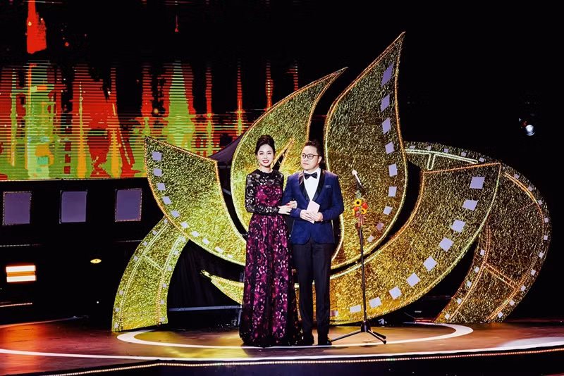 Vợ chồng Đinh Ngọc Diệp là đôi trai tài gái sắc.