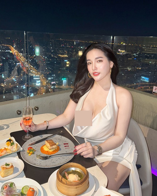 Để gây chú ý trên cộng đồng mạng, BaiFern có lẽ phải đối mặt với nhiều "đối thủ đáng gờm".