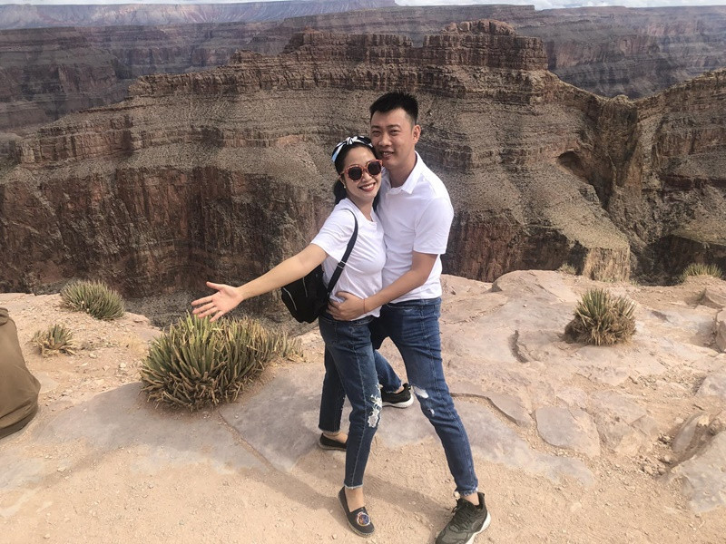 Tin đồn Ốc Thanh Vân ly hôn rộ lên bắt nguồn từ việc cô ở Australia cùng các con còn ông xã vẫn sống tại Việt Nam.