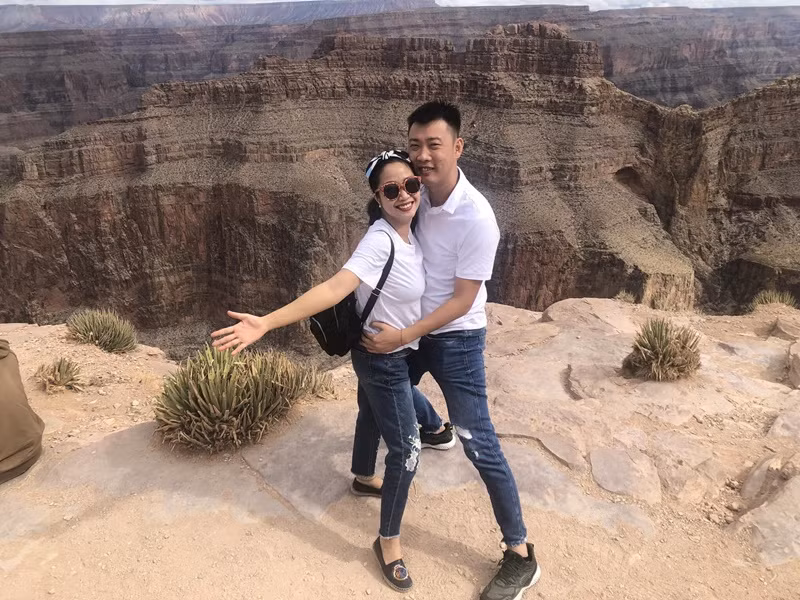 Tin đồn Ốc Thanh Vân ly hôn rộ lên bắt nguồn từ việc cô ở Australia cùng các con còn ông xã vẫn sống tại Việt Nam.