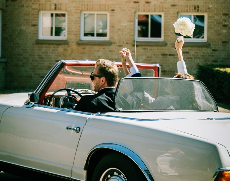 Năm 2018, Minh Tú gặp lại bạn trai cũ trong một quán cà phê tại TPHCM. Cả hai bắt đầu yêu nhau một lần nữa.