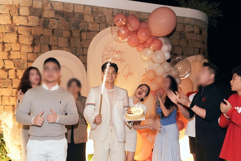 Lệ Quyên vừa tổ chức sinh nhật cho Lâm Bảo Châu tại biệt thự của nữ ca sĩ ở Đà Lạt.